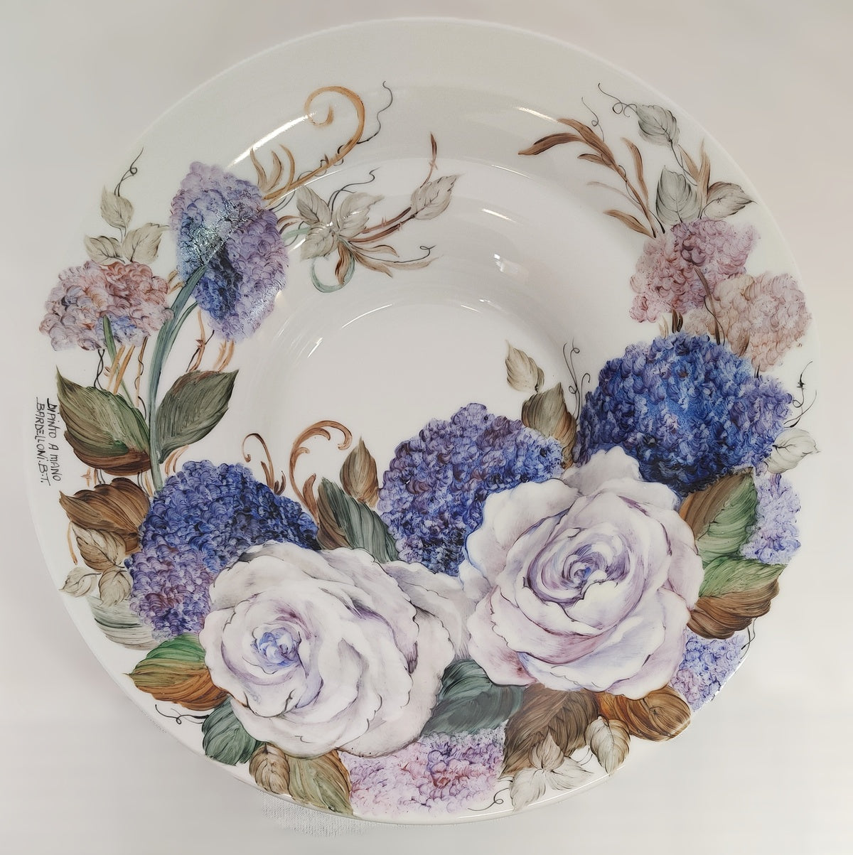 Centrotavola Rose Bianche e Ortensie